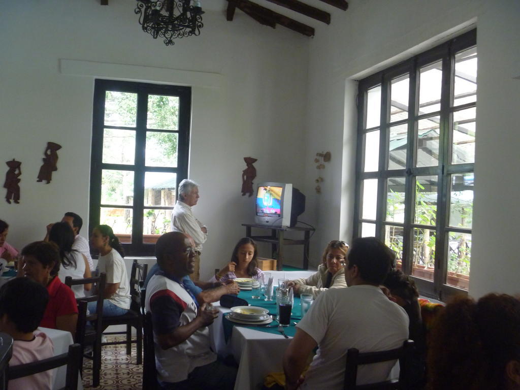 Hosteria La Eterna Primavera Huigra Bagian luar foto