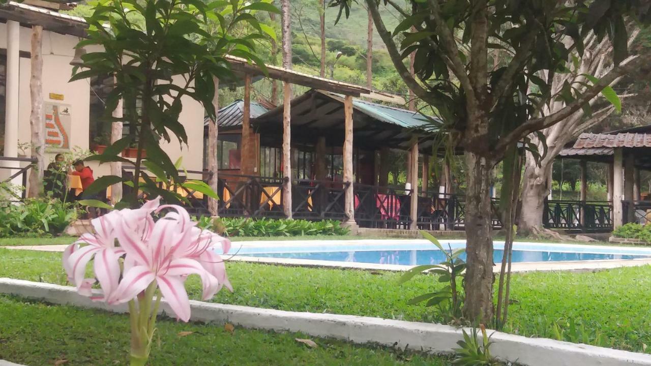 Hosteria La Eterna Primavera Huigra Bagian luar foto