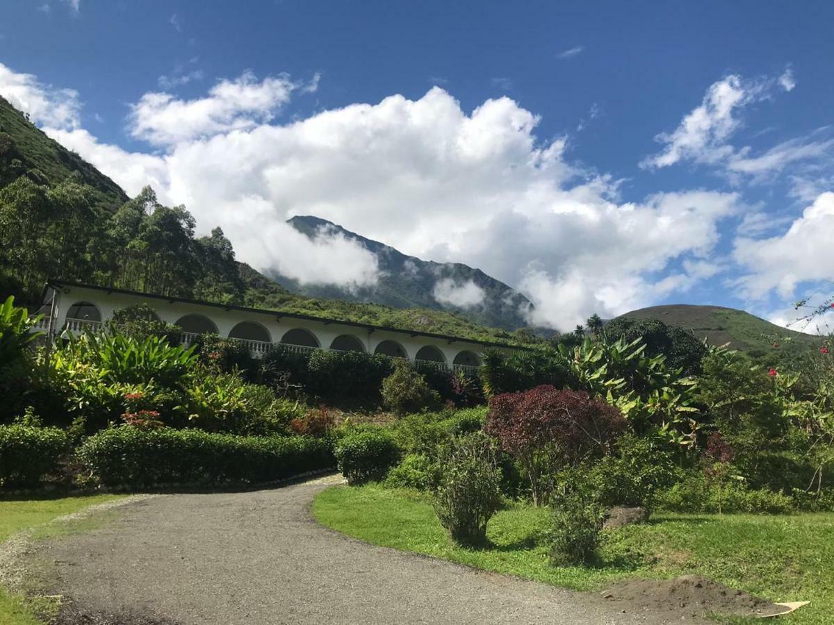 Hosteria La Eterna Primavera Huigra Bagian luar foto
